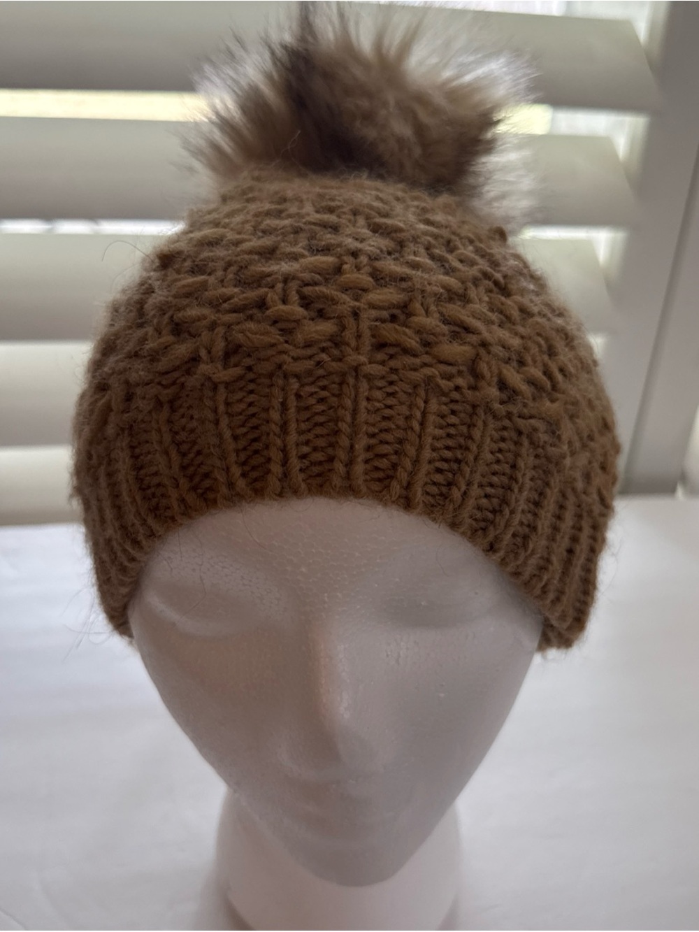 Women's Chunky Knit Winter Stocking wiPompom Made In Italy Cintelli & Galluzzo